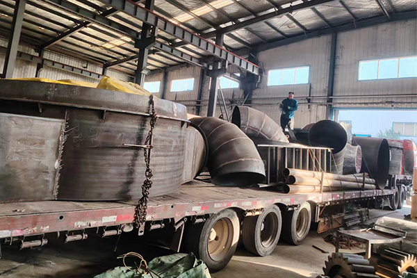 陜西大型煤泥烘干機項目裝車發(fā)貨現(xiàn)場 陜西大型煤泥烘干機項目裝車發(fā)貨現(xiàn)場