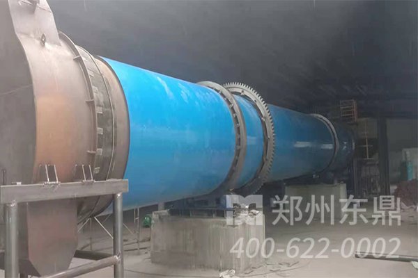 污泥烘干機生產線安裝現場實拍圖